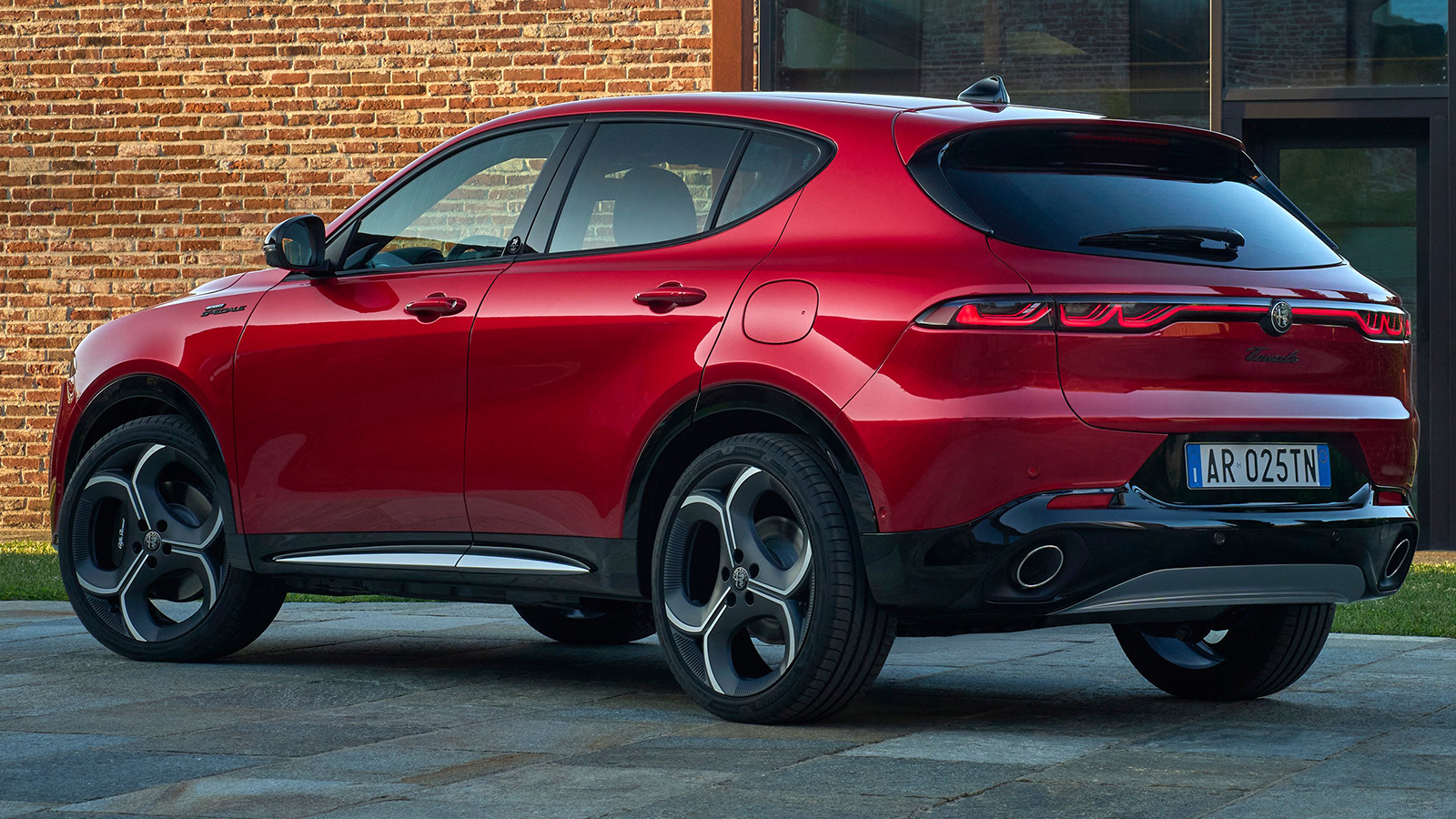 Επίσημη πρεμιέρα για την ανανεωμένη Alfa Romeo Tonale